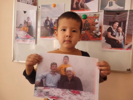 «Қарттарын қадірлеген ел ардақты» тәрбие сағаты