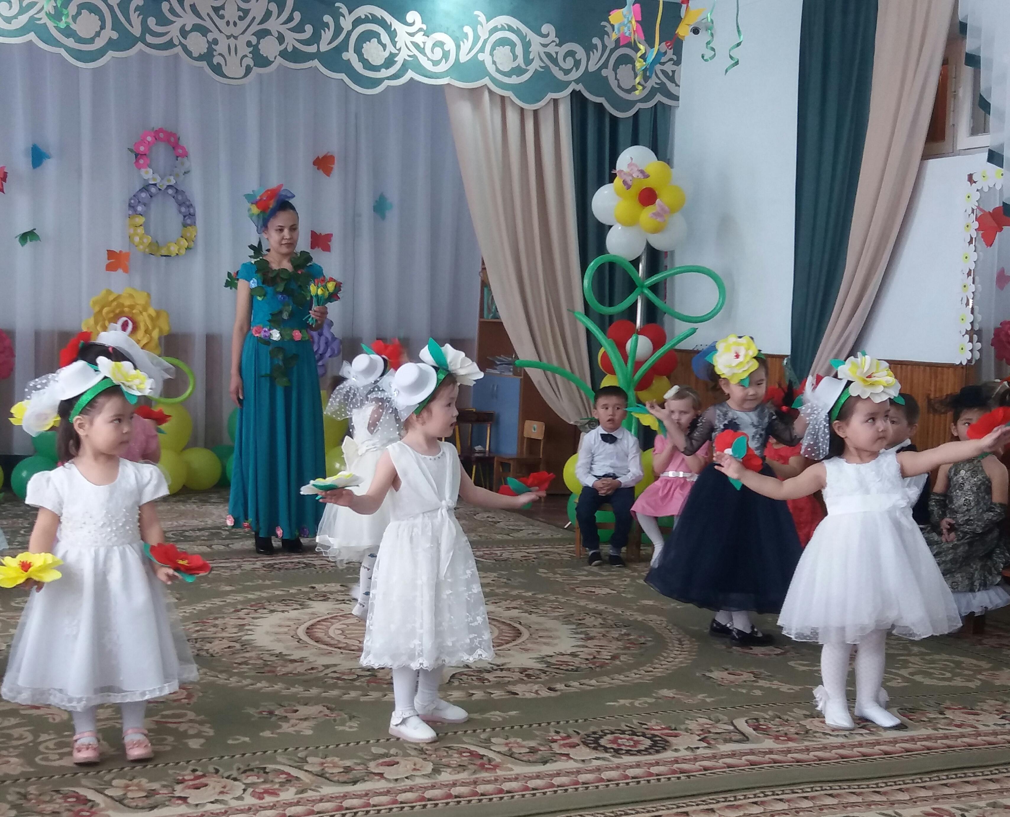 "Балапан" екінші кіші тобының ертеңгілігінен....