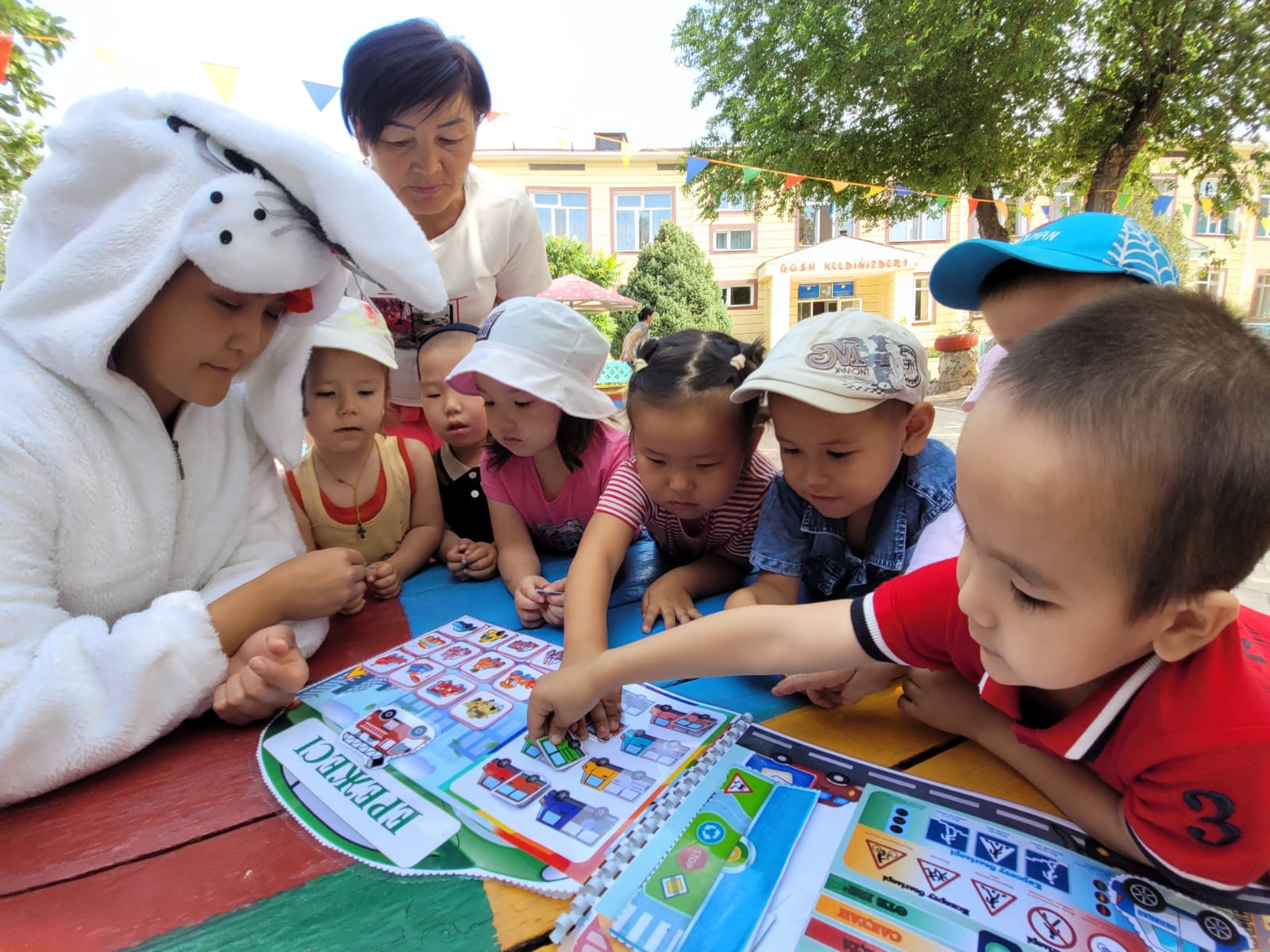 "Бәріміз қозғалыс ережелерін білімез" викторина