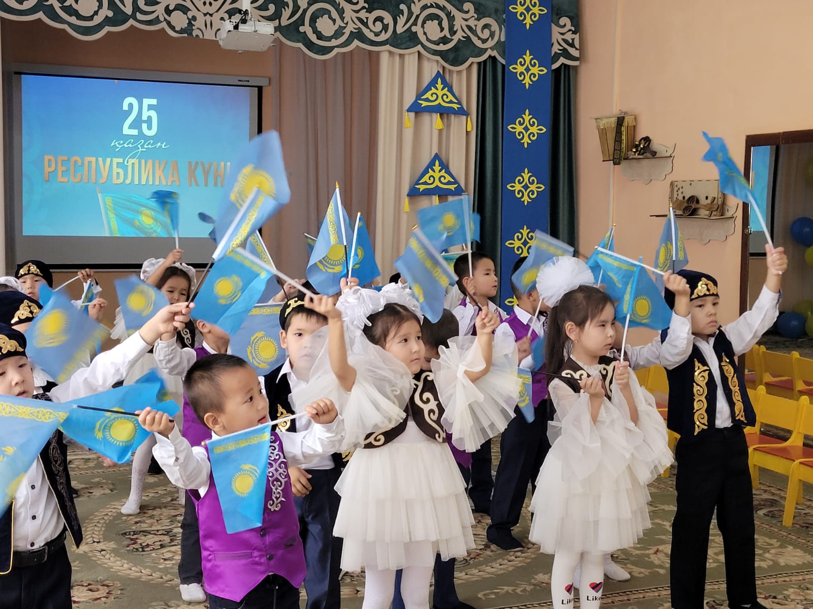 Республика күніне арналған «Менің Отаным-Қазақстан!» ертеңгілігі "Айгөлек" мектепалды тобы