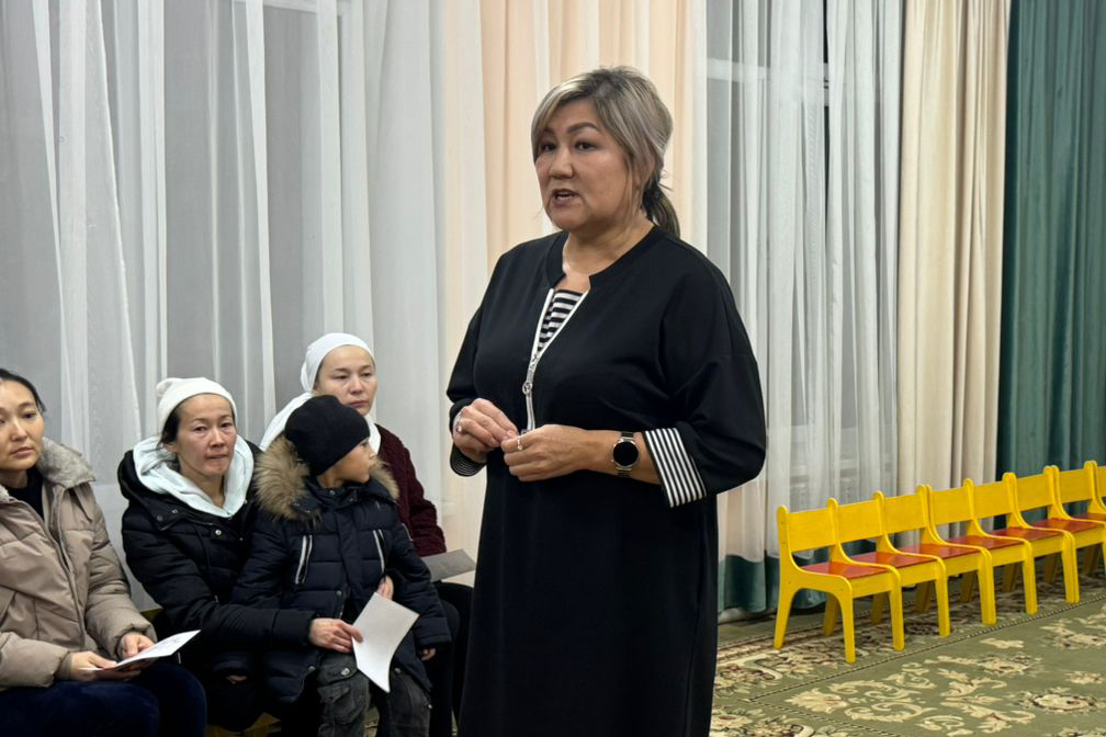 Кезектен тыс жалпы ата-аналар жиналысы