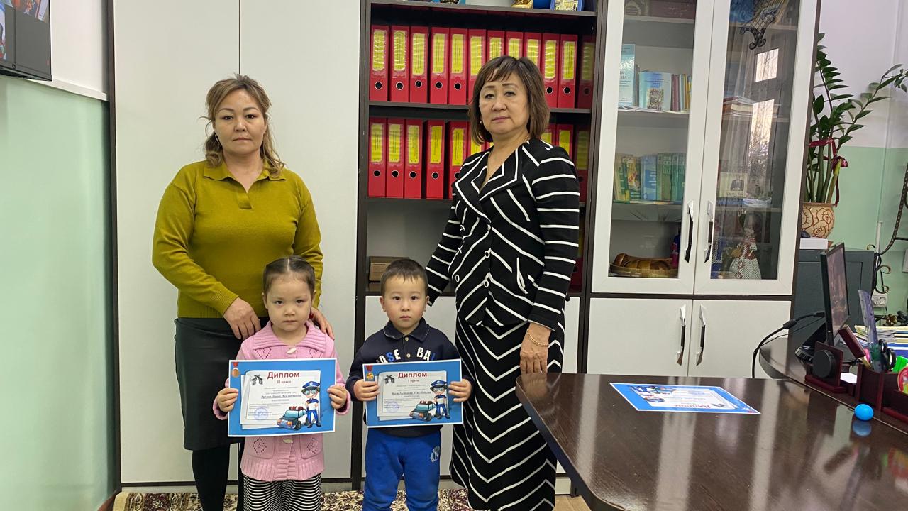 «Менің әкем – полиция қызметкері» балабақшаішілік  сурет көрмесі